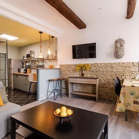 Comfortable In The Heart Of Suquet *